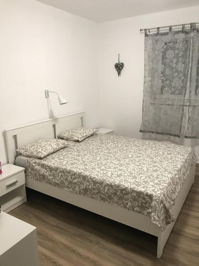 Apartments By The Sea Tucepi, Makarska - 2699 Экстерьер фото
